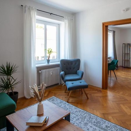 Bessa Homes 6 Personen 2 Schlafzimmer, 3 King Size, Betten, Balkon, Kueche Haag in Oberbayern المظهر الخارجي الصورة