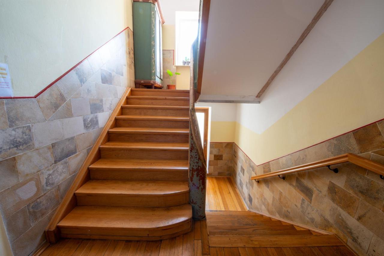 Bessa Homes 6 Personen 2 Schlafzimmer, 3 King Size, Betten, Balkon, Kueche Haag in Oberbayern المظهر الخارجي الصورة